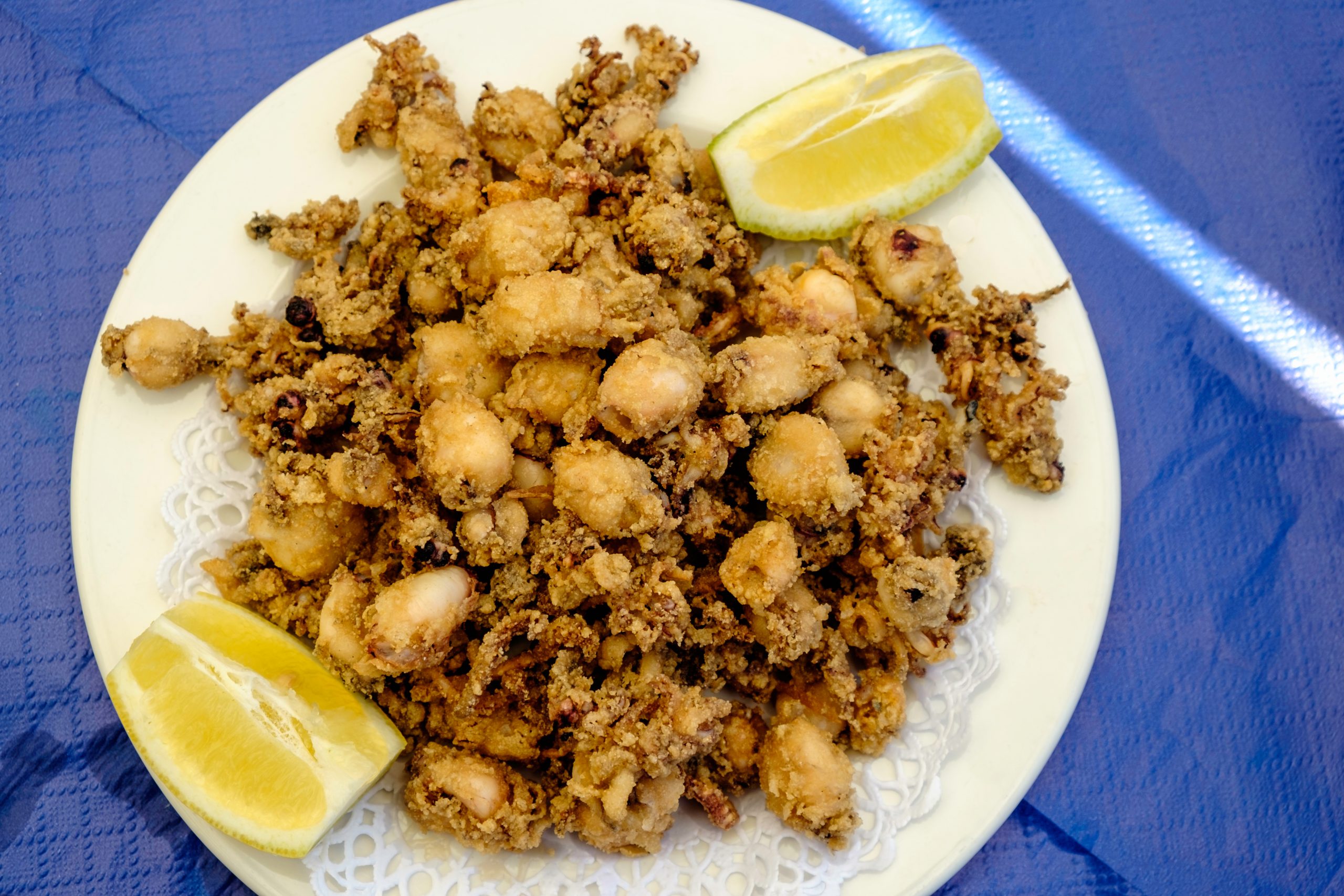 La cocina marinera de Cádiz: Sabores que conquistan el mar